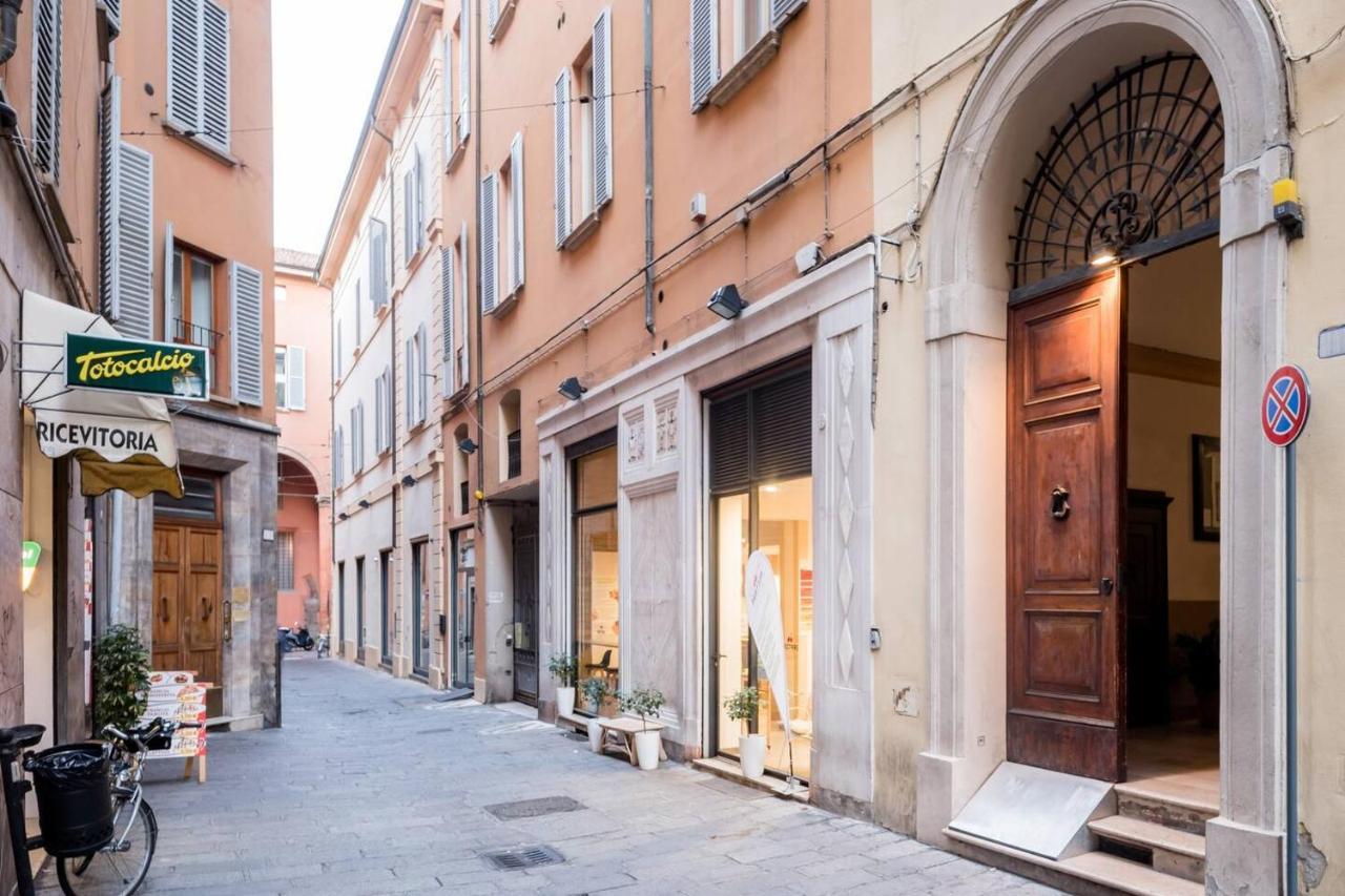 Fossalta Home, In The Heart Of The Historical Center Bologna Exterior foto